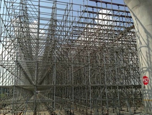 蘇州腳手架搭拆廠家★搭建注意事項(xiàng)●非同小可！